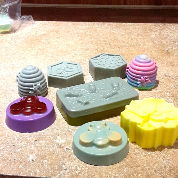 🔥Handcrafted Gift Basket in Upcycled Flower Pot - Picture 5 of 9